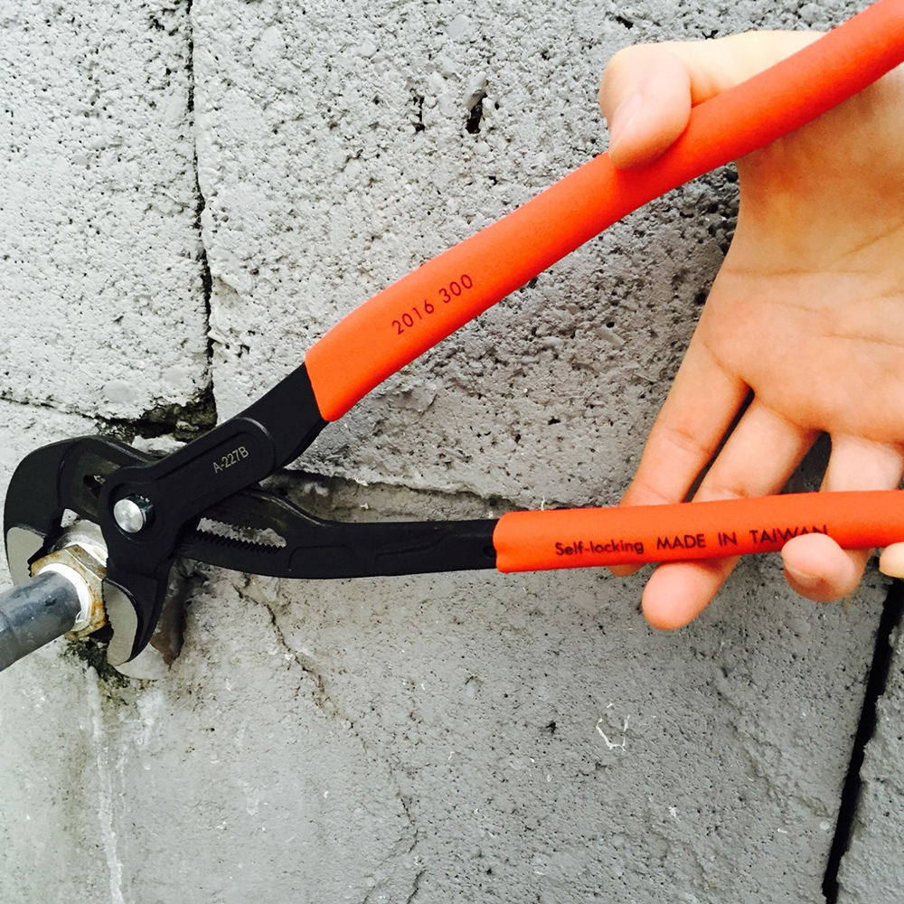 Cobra Water Pump Plier