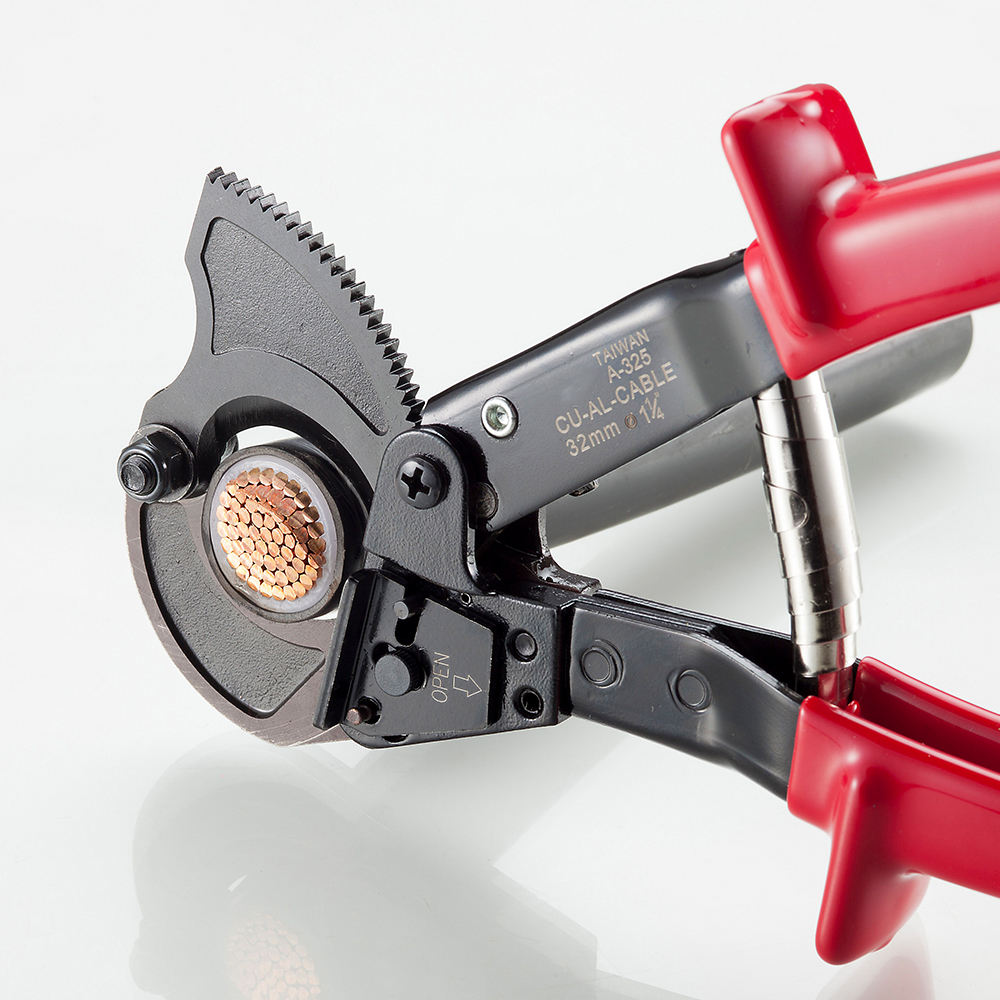 Ratchet Cable Cutter
